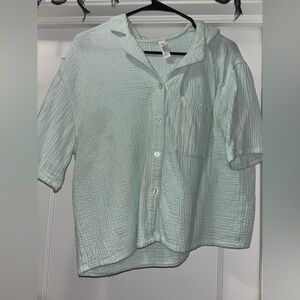 Stars above women’s linen blend button up short sleeve shirt